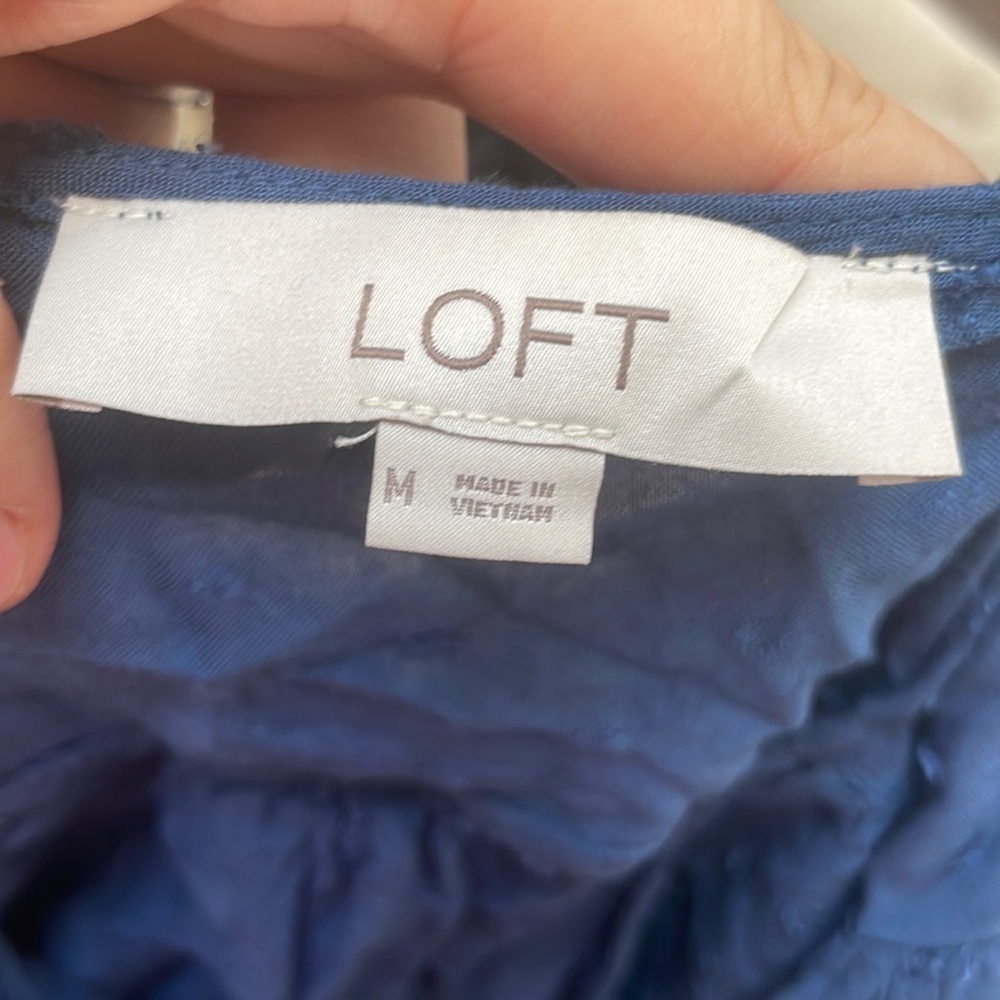 ♡Loft button down - Picture 4 of 4